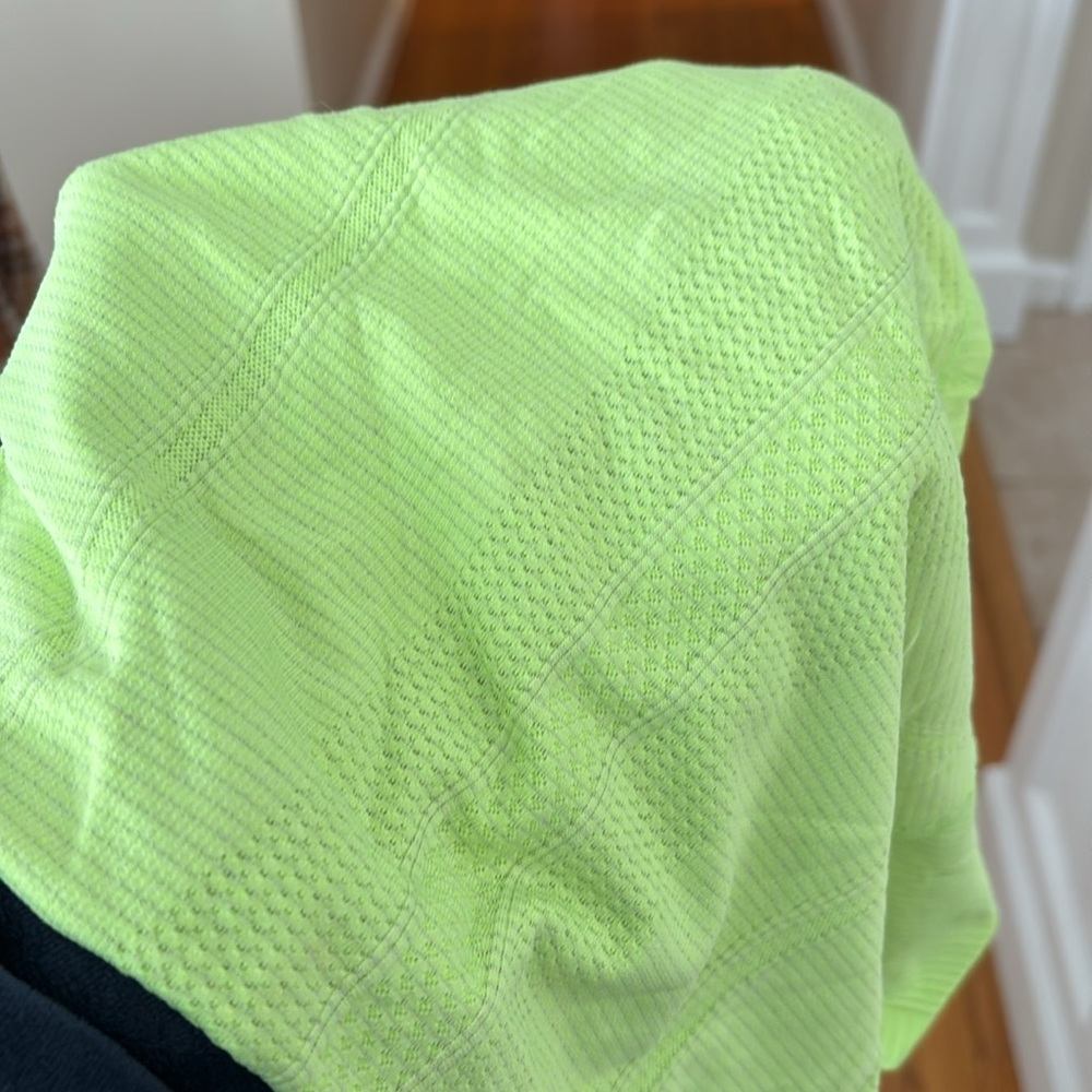 Lululemon Top - Size 8